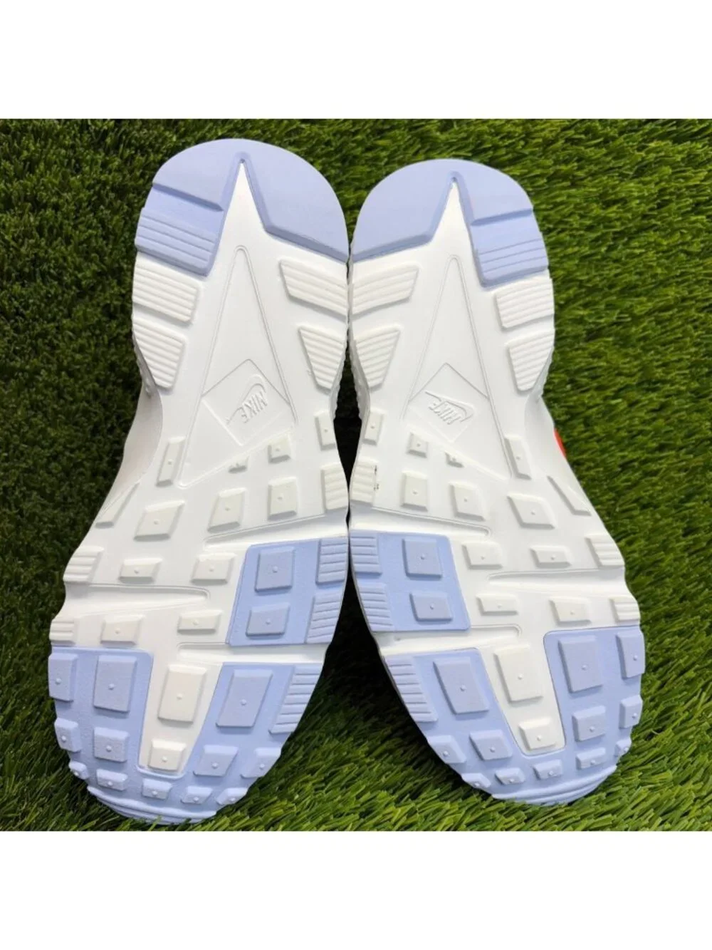 Nike Air Huarache Run Boys Size 6Y White Black Athletic Running Shoes Sneakers
